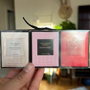 Victoria Secret Bombshell Perfume